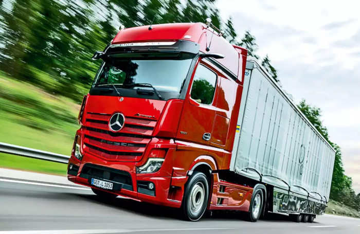 Mercedes Actros — лидер продаж среди грузовиков-иномарок с пробегом